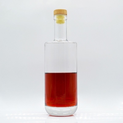 375ml 500ml 700ml 750ml 다양한 크기의 유리 음주 병 보드카 위스키 럼 진