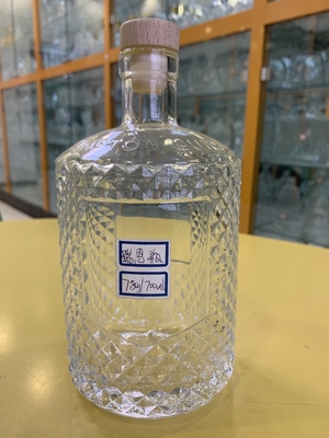 기본 재료 크리스탈 유리 500ml 700ml 빈 보드카 와인 병 코크