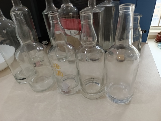 OEM 환영 주문형 와인 포장용 700ml 빈 유리 병