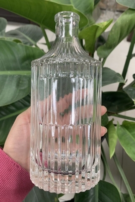 맞춤형 모양 슈퍼 플린트 유리 목걸이 250ml 뜨거운 소스 500ml 보드카 700ml 유리 음주 병
