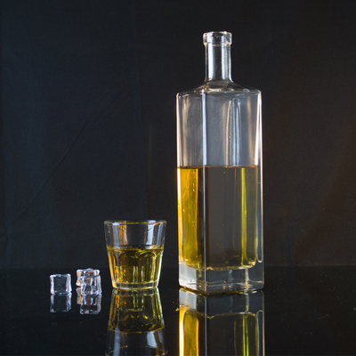 500ML 750ML 1000ML 맑은 진 럼 위스키 유리 술 병 코크 밀폐 유형