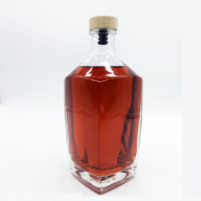 위스키 공급을 위한 맞춤형 용량 100-1000ml 맑은 정사각형 유리 스프레이 병