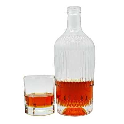 375ml 500ml 700ml 음료 VODKA 식기 기름 진 음료용 전압 된 유리 병