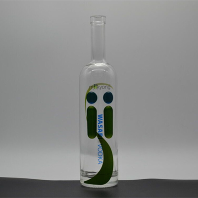 두꺼운 바닥 코크 및 라이커의 맞춤형 디자인을위한 슈퍼 플린트 유리 750ML 병