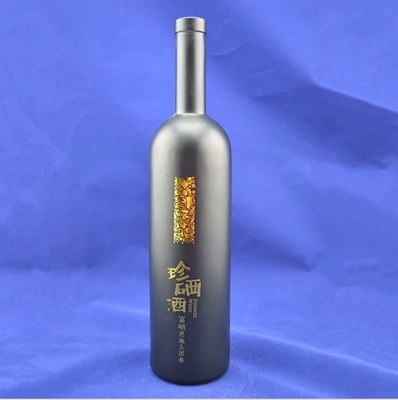 750ml 블랙 레이블 위스키 유리 병 디칼 표면과 코크 폐쇄 시스템