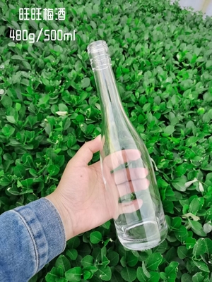 500ml 슈퍼 플린트 재료 와드카 위스키 진을 위한 맑은 흰색 유리 병