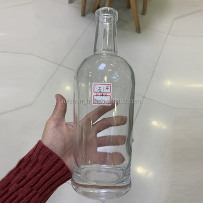 슈퍼 플린트 700ml 스피릿 글래스 보드카 병 코크로 OEM/ODM 용납