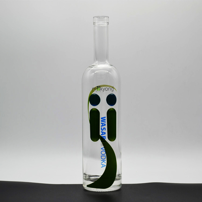 무료 샘플과 슈퍼 플린트 유리 재료와 함께 750ml 러시아 보드카 유리 병