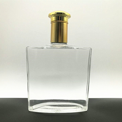 러시아의 보드카를 위한 맑은 유리병을 저렴한 가격으로 제공하는 데칼 표면
