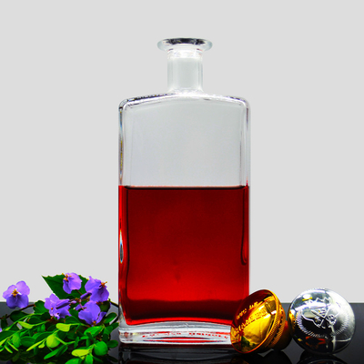 750ml 700ml Custom Glass Whiskey Vodka Flask TUV 표준 및 핫 스탬핑