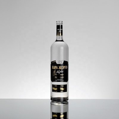 500ml 용량 700ml 용량의 유리 병 개인 레이블 스프레이 보드카 음주