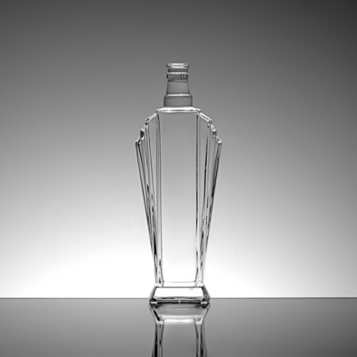550ml 700ml 750ml 볼드카 진 럼을 위한 둥근 코크 톱 뚜?? 유리 병