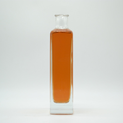 정제 음료용 맞춤형 정제 유리 술병 진 테킬라 보드카 750ml/700ml/500ml
