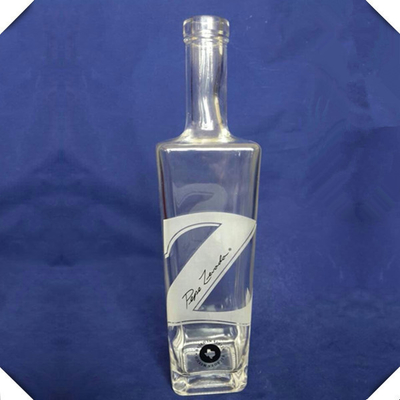고온 스탬핑 표면 처리 슈퍼 플린트 최고 수준의 진 보드카 750ml 광장 유리 병 FOB