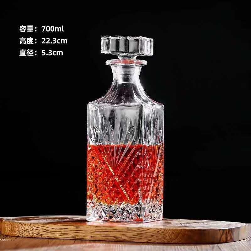 750ml 브랜디 위스키 진 유리 병 슈퍼 플린트 재료와 사용자 정의 디자인