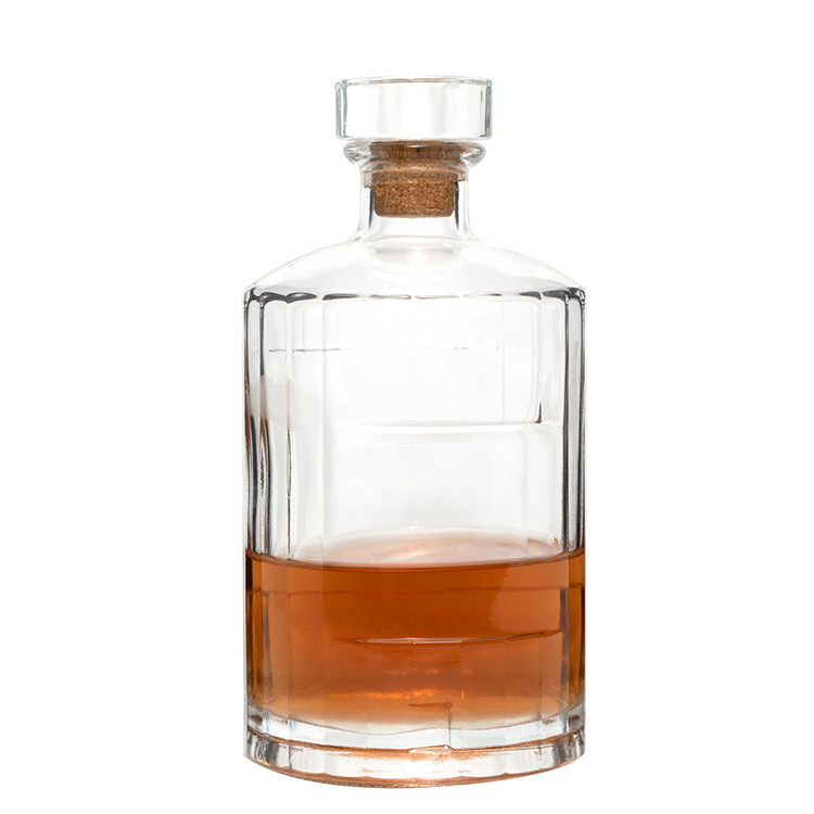 브랜드 위스키를 위해 750ml Custom Embossed Logo Wine Glass Flask in Clear Color
