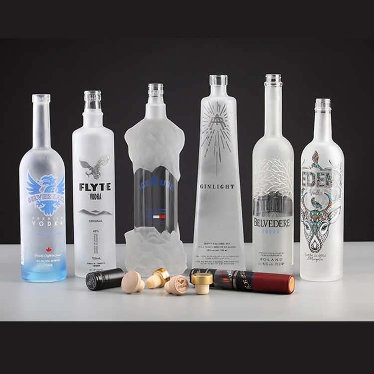 슈퍼 플린트 핫 스탬핑 500ml 700ml 750ml 리커 브랜디 유리 병 OEM