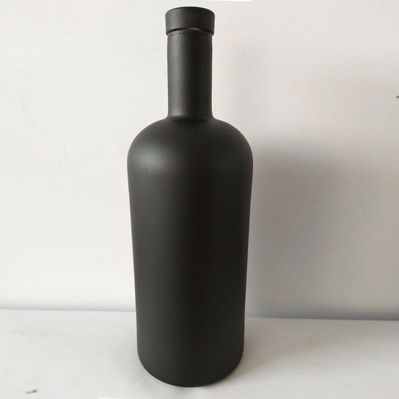 750ml 블랙 레이블 위스키 유리 병 디칼 표면과 코크 폐쇄 시스템