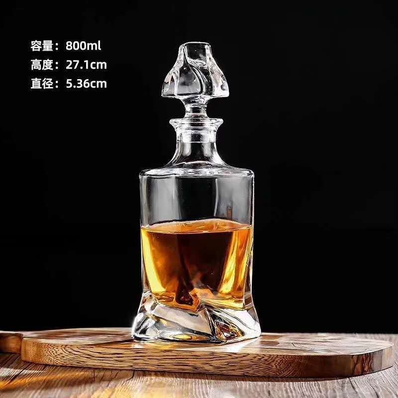 크레어 커스텀 디자인 동물 모양 500ml 750ml 브랜디 위스키 보드카를 위한 유리 병